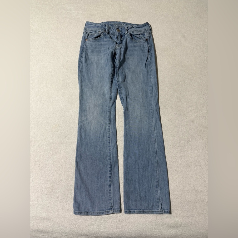 American Eagle Jeans Women's 4 Blue Kick Boot Stretch Low Rise‎ Medium Wash